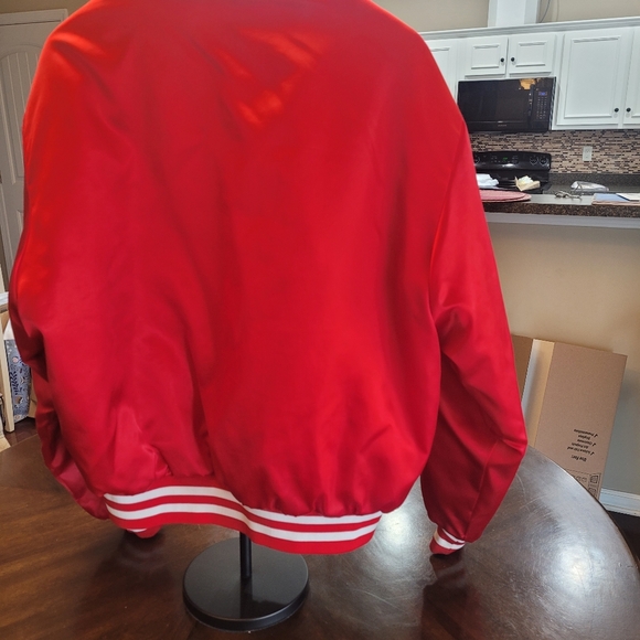 Swingster Vintage Red and White Atlanta Hawks Quilted Jacket - Picture 5 of 8